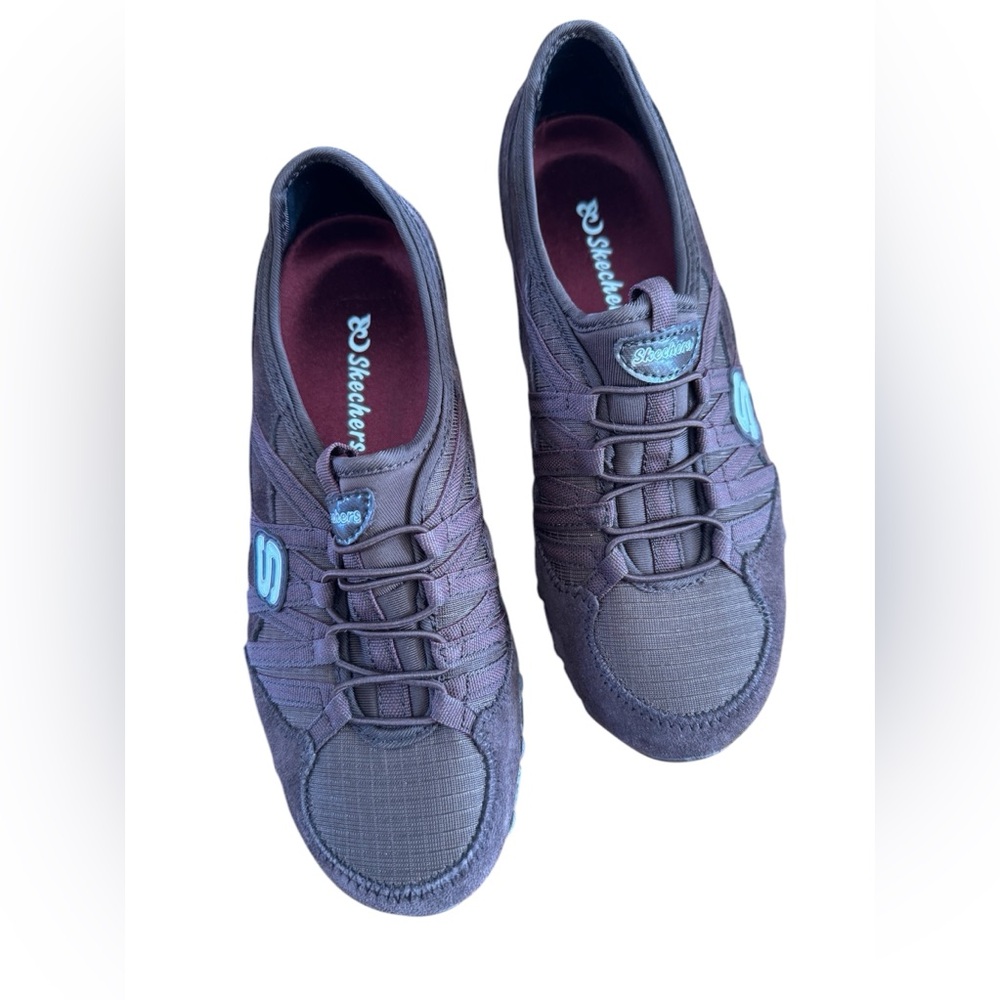 Skechers woman’s brown upper slip in shoe sneaker, size 6.5. Never worn!
